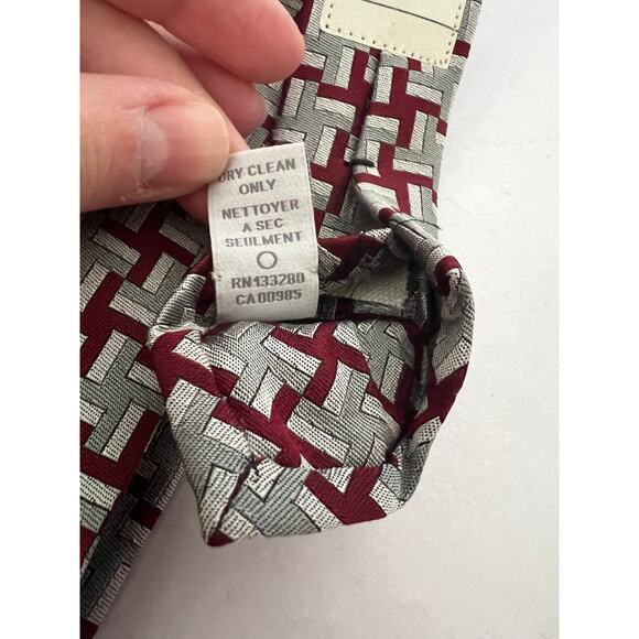 Thom Browne Men's 100% Silk Geometric Burgundy Gray Pointed Tie Classic One Size - Picture 7 of 7